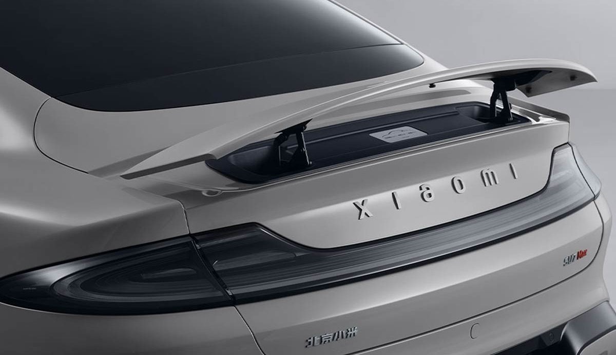 電動升降尾翼增添運動元素