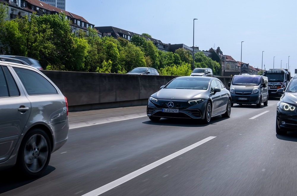 Drive Pilot目前僅開放德國市場的S-Class及EQS進行選配,未來需視各國規範決定是否引進