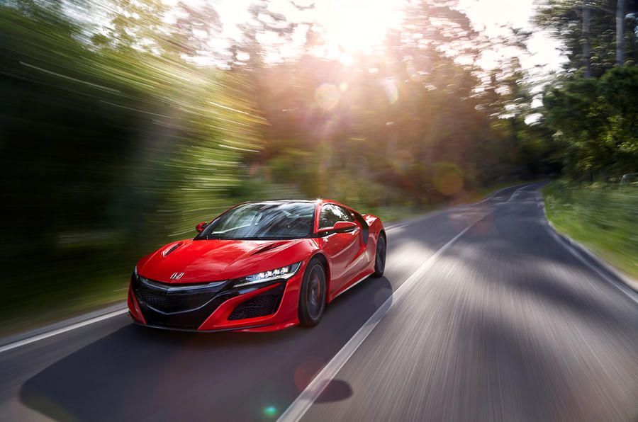 Honda New Nsx有前二後一三具電動馬達，搭配上V6引擎能輸出近600hp，日系的品質加上本田一流的造車手藝與設計，肯定能在超跑市場幫本田拿下一席之地。Photo by Autocar