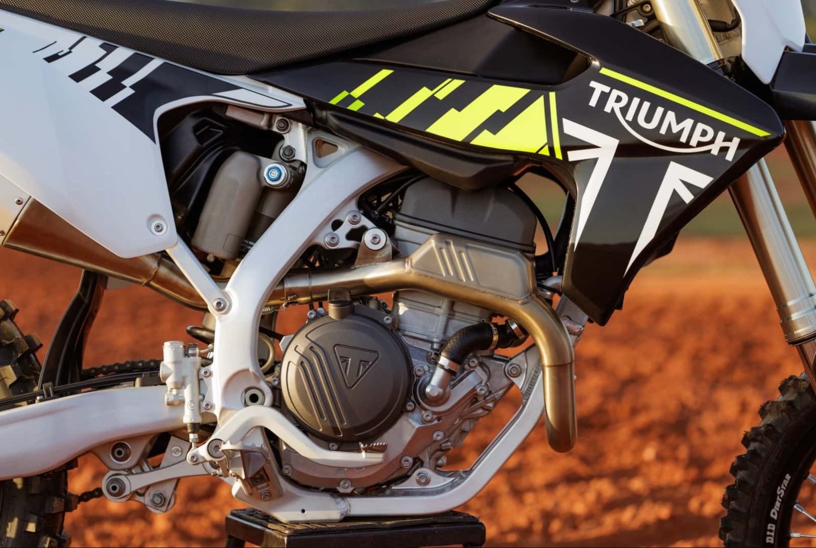 Triumph TF 250-X採用249.95c.c全新單缸引擎