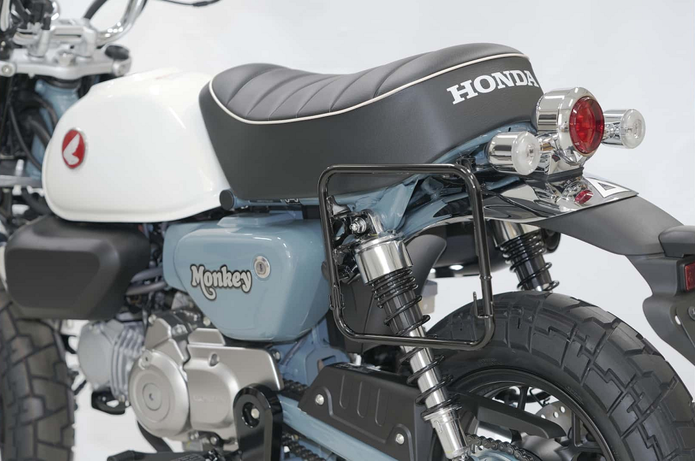 不需要馬鞍包的車主們也可以單獨選配車輛左側也有馬鞍包的支架