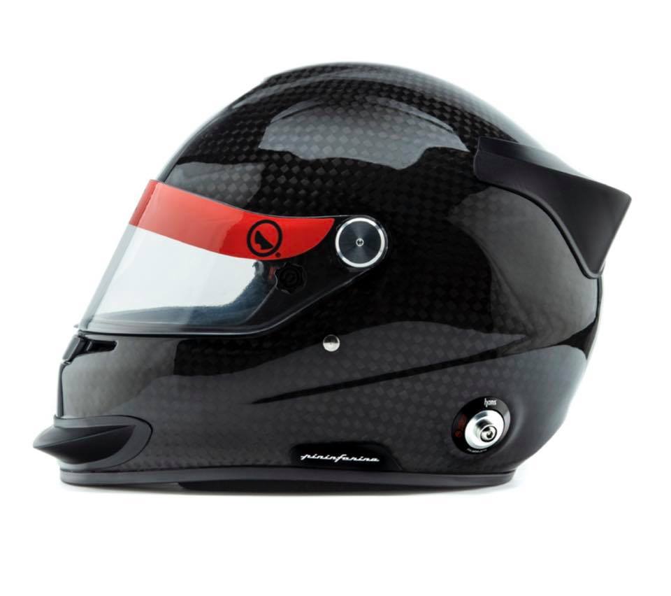 Roux Helmet額外提供空力套件版本讓車手選擇