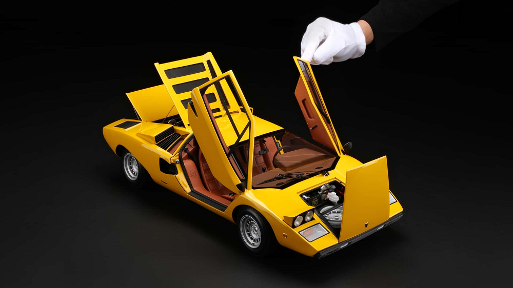 知名汽車模型製造商Amalgam最近推出了1:8的1974 Lamborghini LP400模型