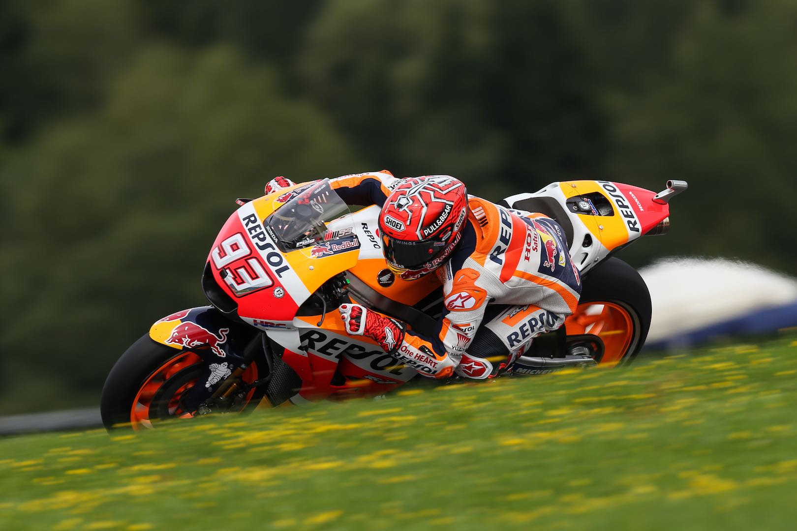 HONDA的RC213V與DUCATI的GP17調教方針完全相反,若再多跑個三圈,冠軍可能就會換人