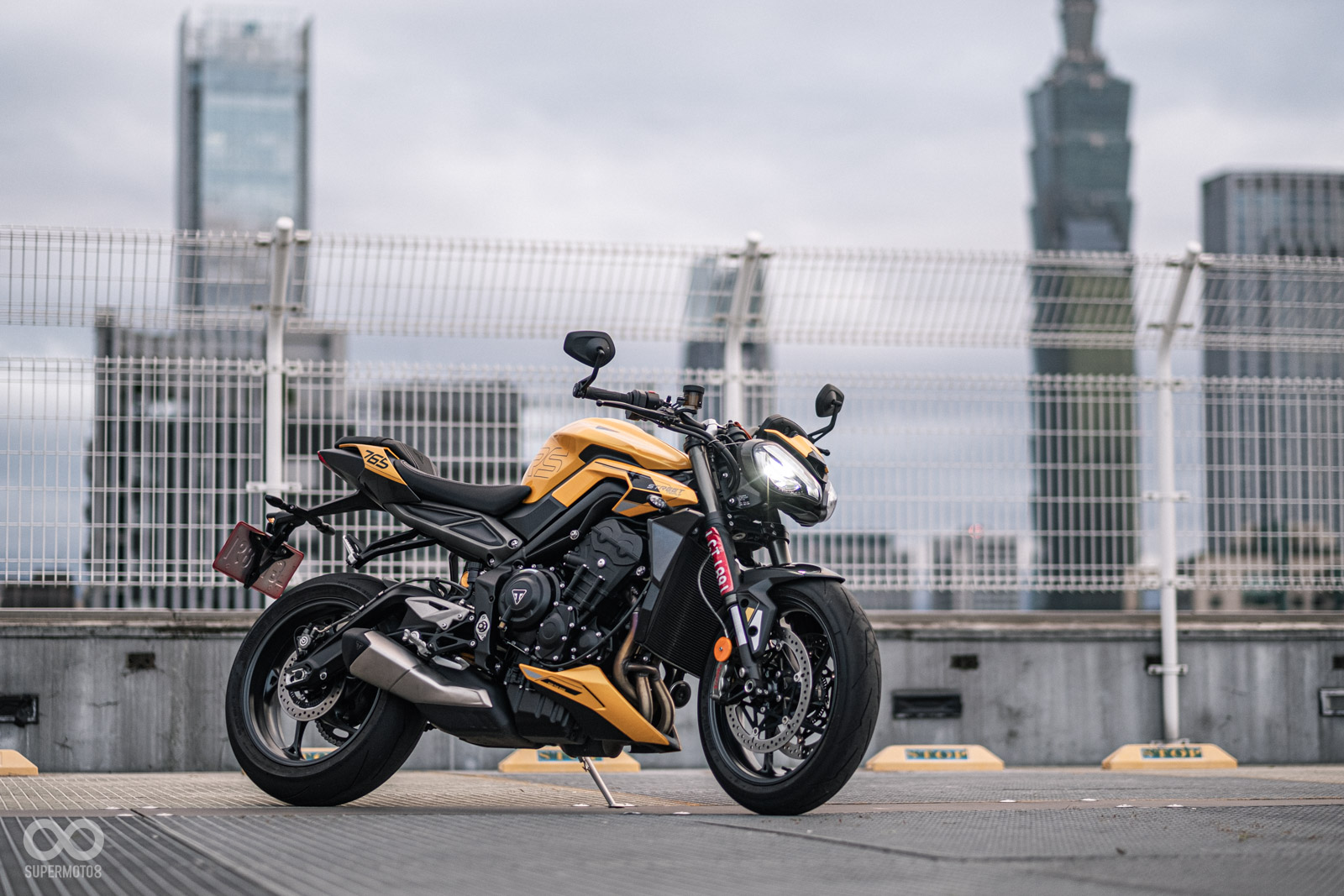 電控終於受惠於新增IMU系統,獲得 彎道ABS 彎道TCS 系統