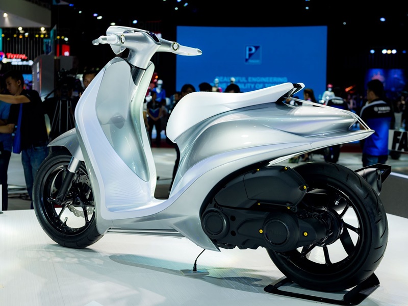 動力則來自現有車款YAMAHA NVX155 的水冷155c.c. VVA 引擎，最大輸出為15ps/8,000 rpm