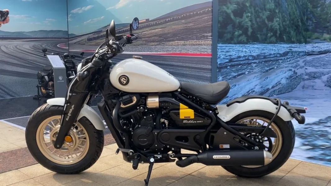 宗申RA 600 Bobber整體造型偏向現代風格