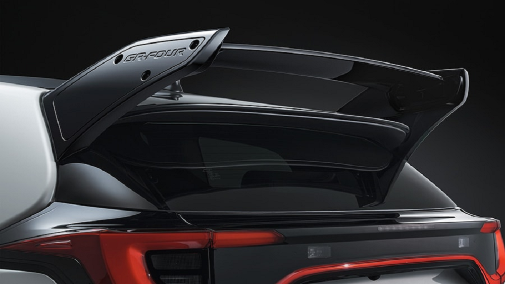 車尾的尾翼也協助空氣快速流過