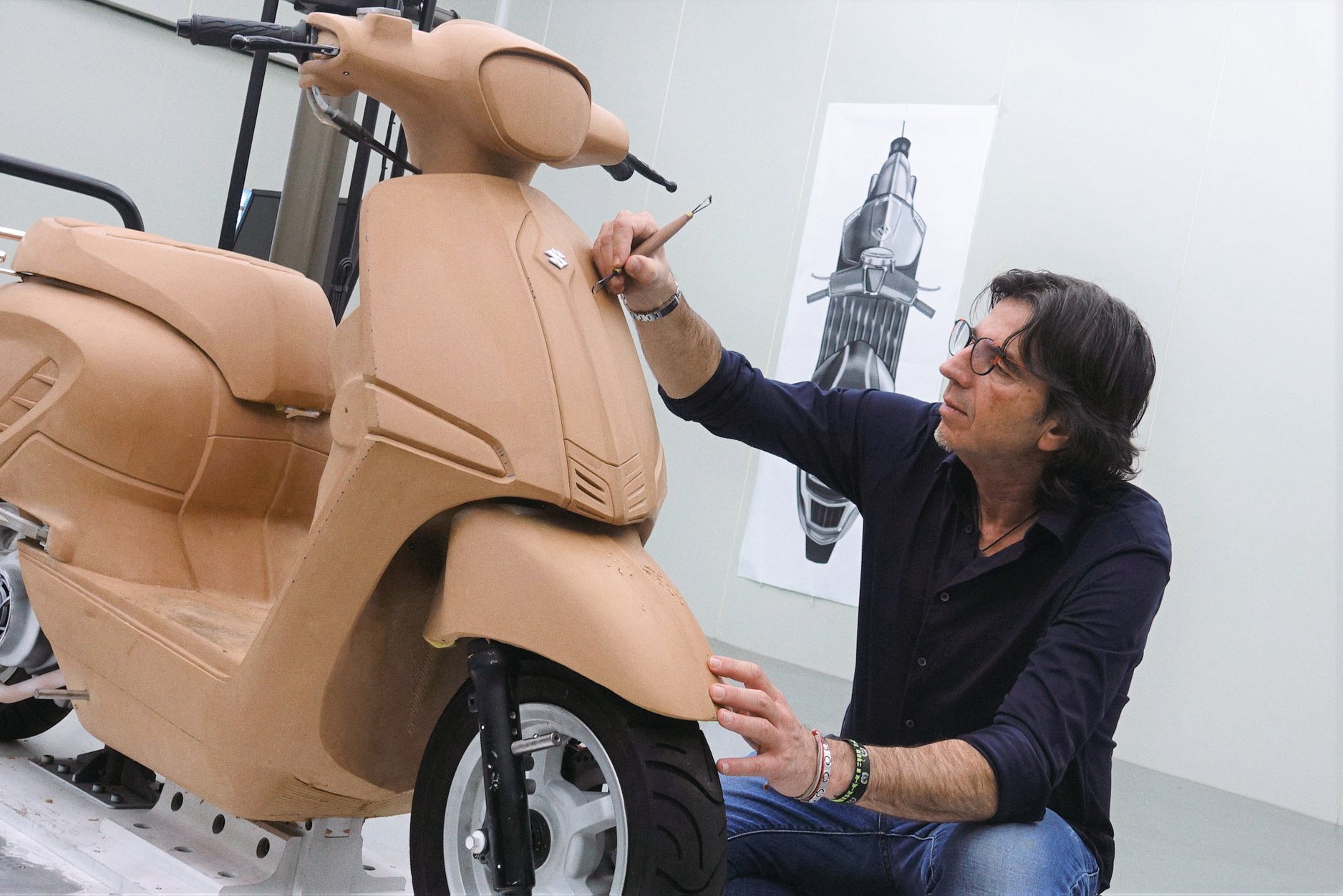 Alessandro Tartarini擁有非常多的機車設計經驗，同時還是全球100位最佳工業設計師