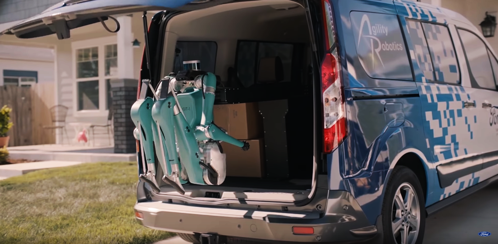 曲折的雙足設計相當方便收納