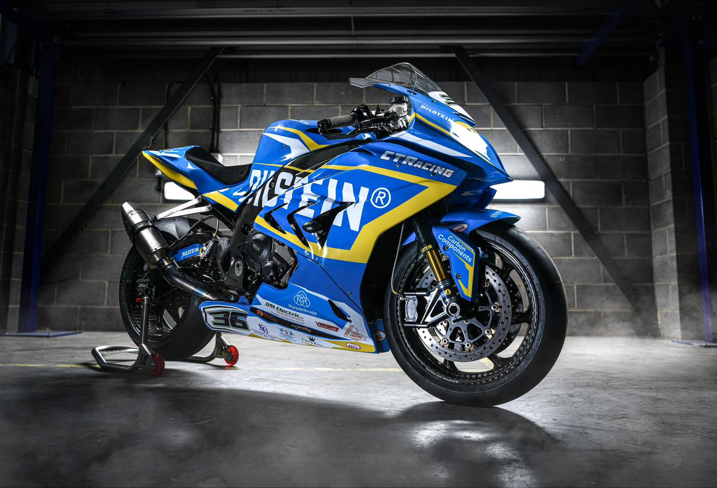 知名的德國懸吊品牌BILSTEIN近日宣布要進軍二輪市場,首波將推出BMW S1000RR可使用的前後懸吊產品