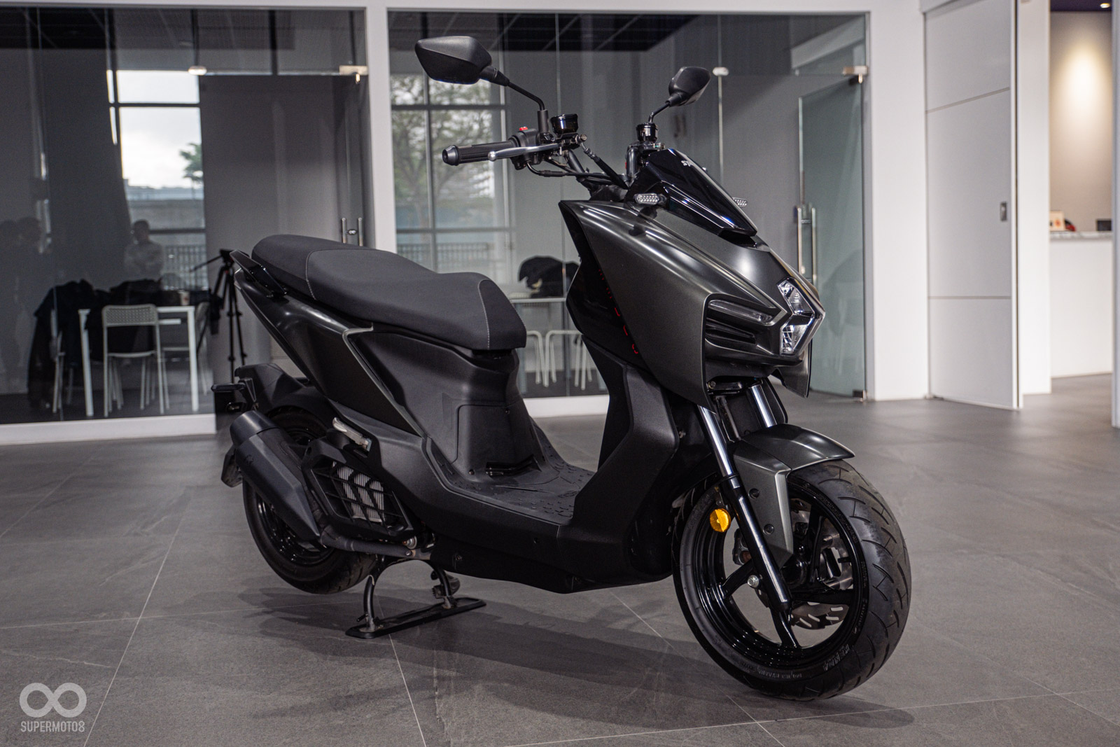 大家敲碗已久的黑曼巴「漠影黑」是2025年式新色