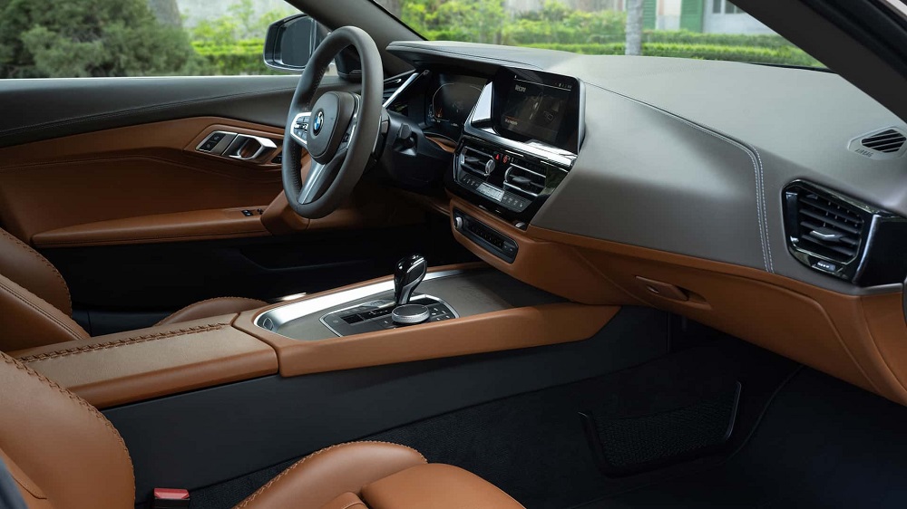 車載系統令人意外的是使用舊世代的iDrive7而不是新世代系統