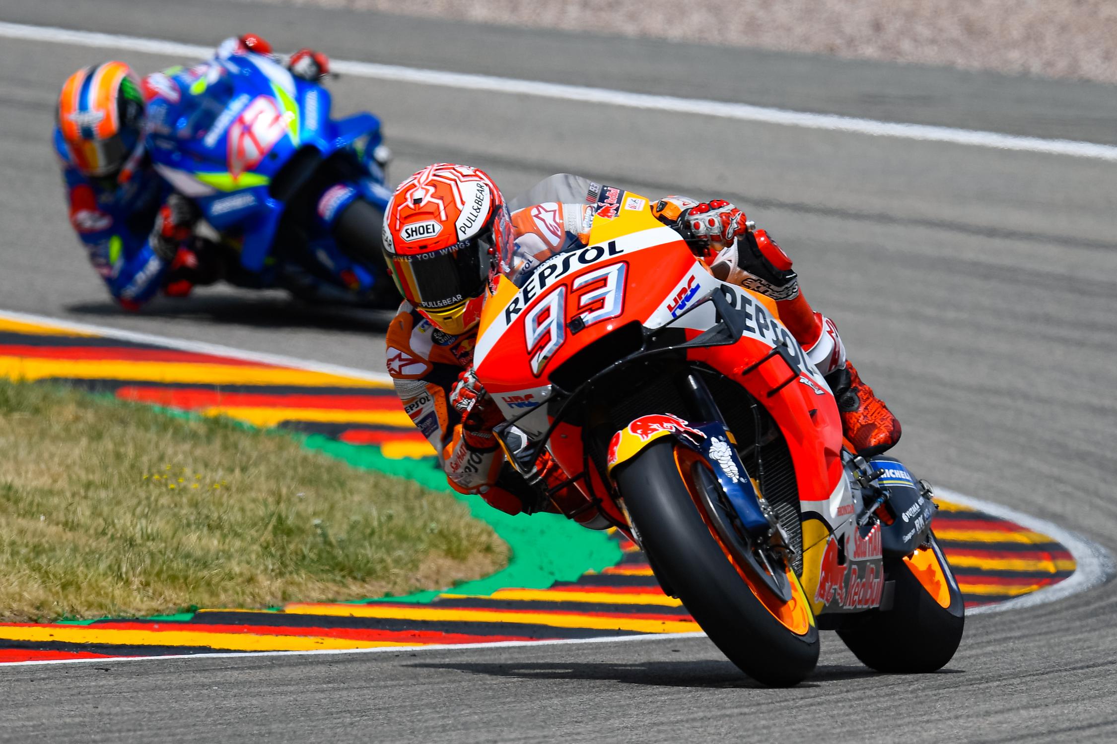 無論怎麼批評，場上最穩最快的依然是Marquez