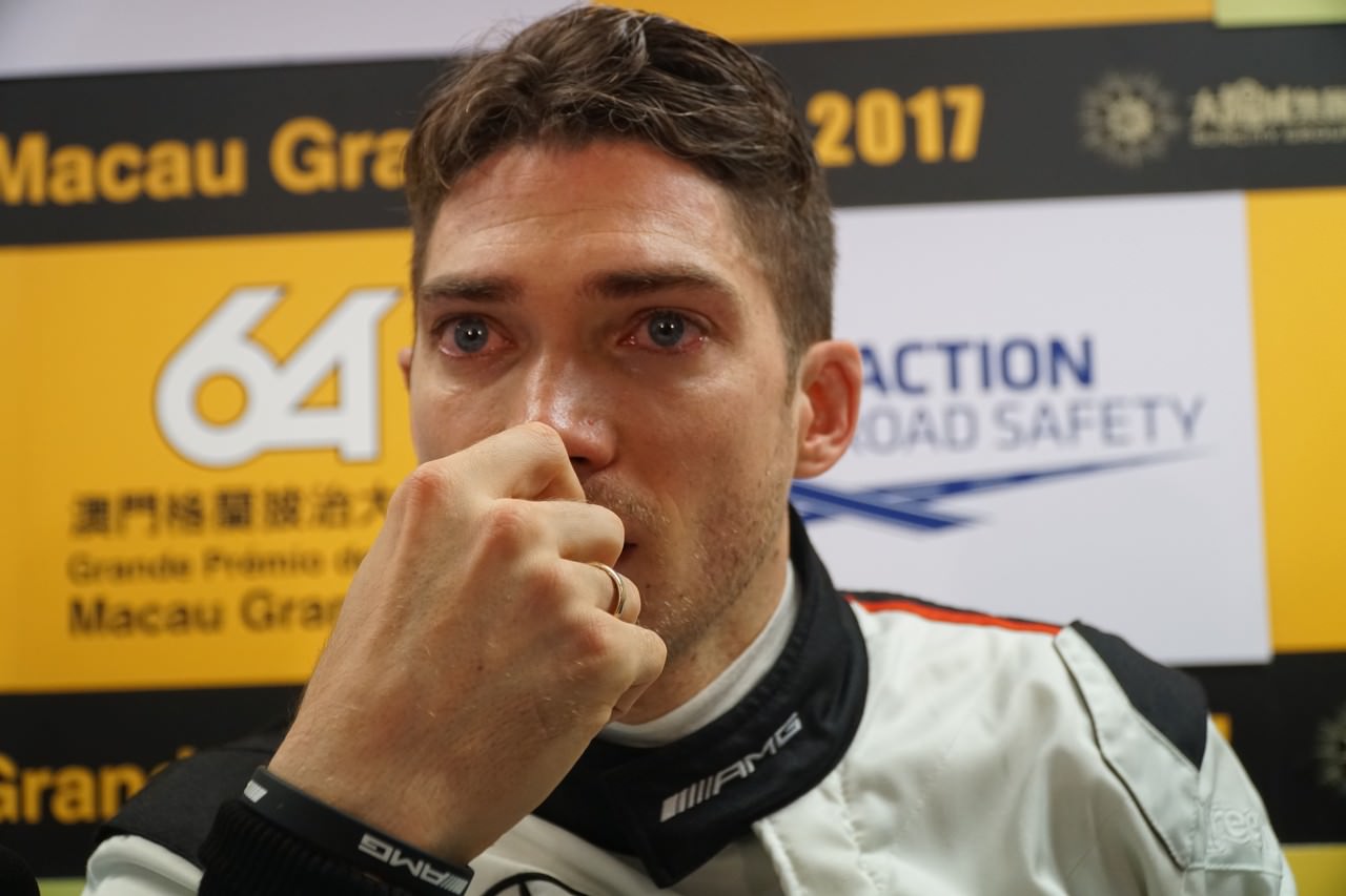 與Daniel Hegarty同齡的GT房車組冠軍Edoardo Mortara在受訪時情緒仍無法平復photo by.HK01