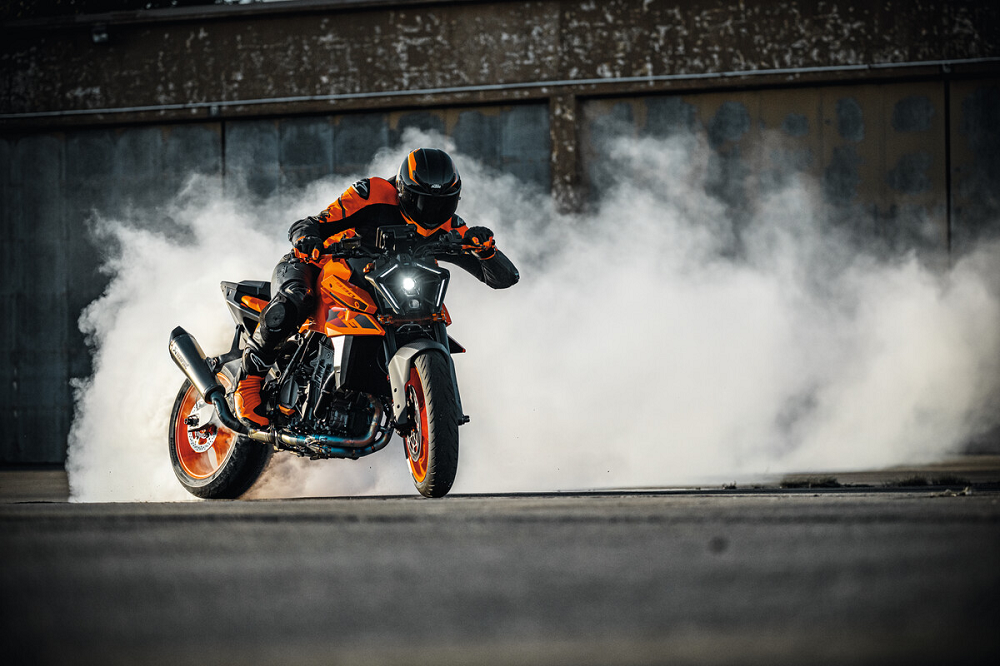 恰逢KTM成立30週年，外媒最近票選出10大經典KTM Duke車型