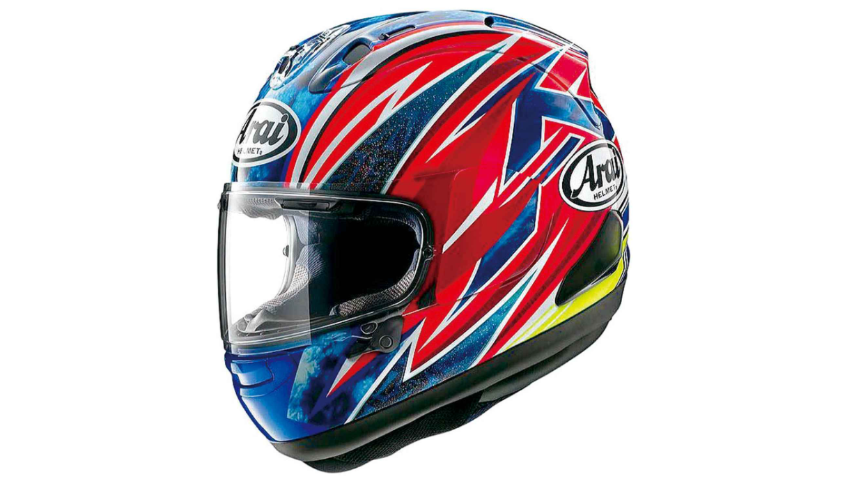  Arai RX-7X 算是萬元帽款中高CP值的選項之一