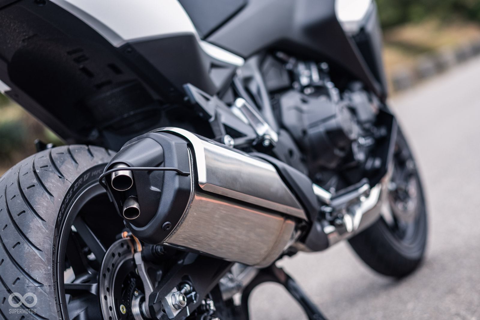 排氣管出口依舊受到政府毒害