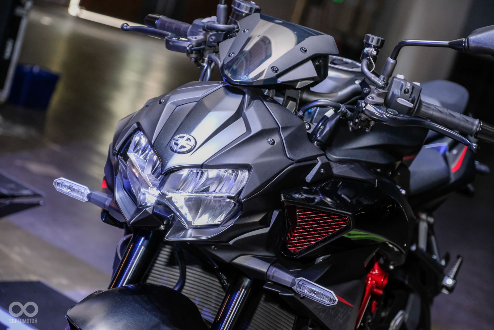 Z家族最新的Z Sugomi(淒)設計語彙,看起來非常兇惡