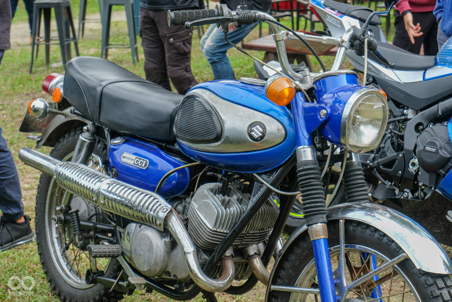 這可不是雙管雄獅，這是SUZUKI T200，二行程雙缸超帥氣！