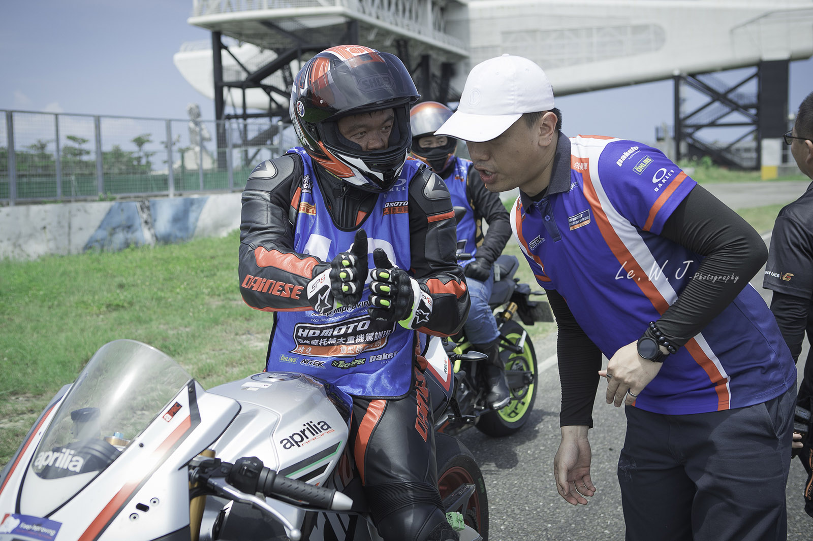 有任何問題，都可以在場上隨時舉手。