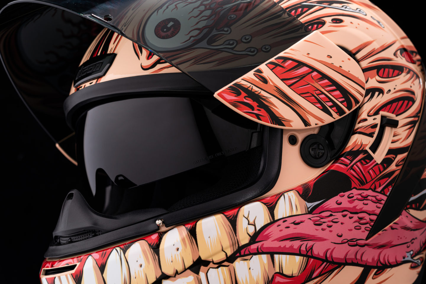 撇除外觀,Airform在安全與功能性方面也相當實用