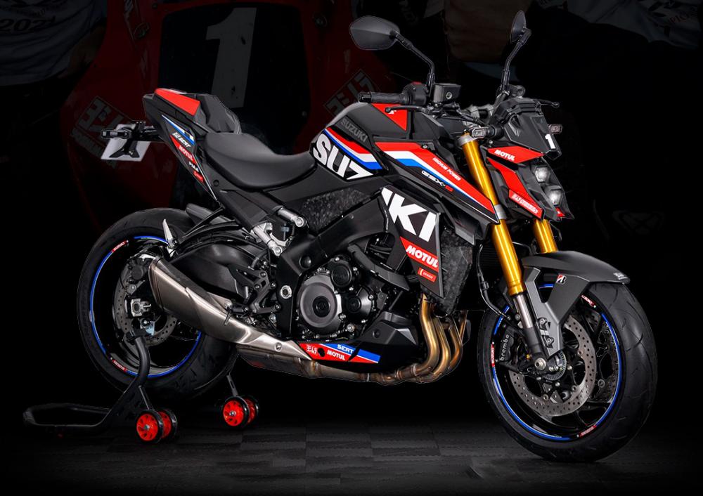 去年首次亮相的Yoshimura SERT-SUZUKI冠軍紀念塗裝樣式，車身上有較多的贊助商貼紙