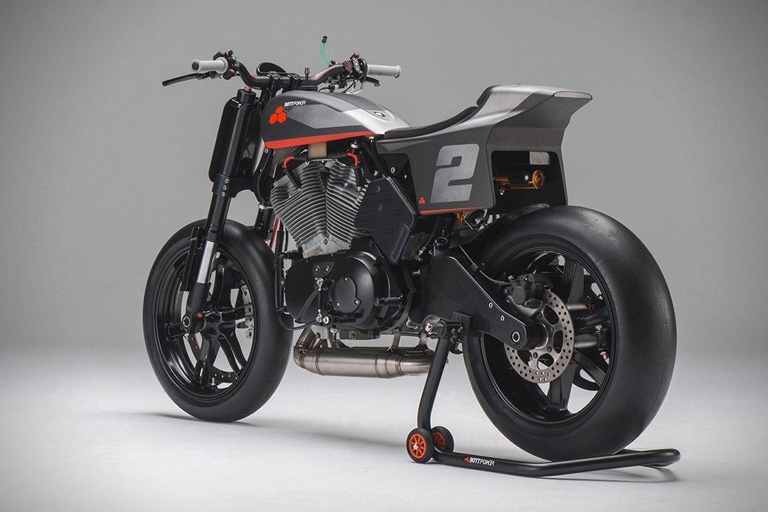 車身採用自家研發的改裝套件