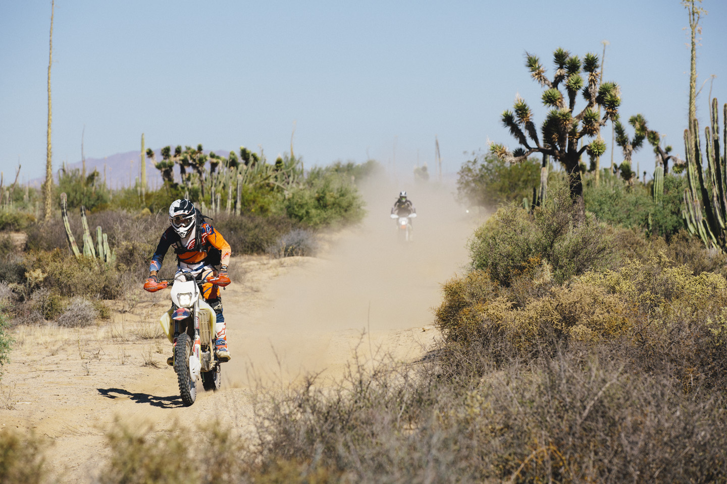 除了派克峰以外,Carlin Dunne也熱衷於越野車運動