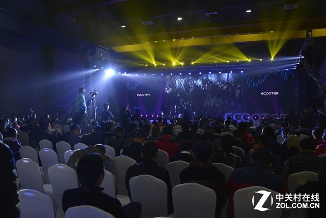 對岸眾媒體高規格直播參與,可見產品的重要性