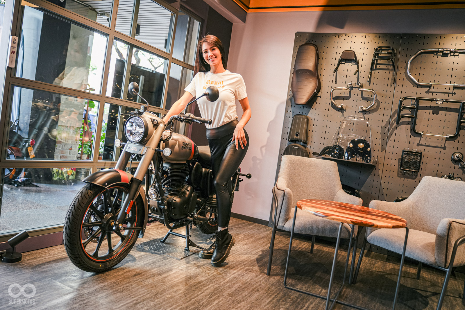 Royal Enfield 板橋旗艦店開幕，雙北車友可以就近賞車！
