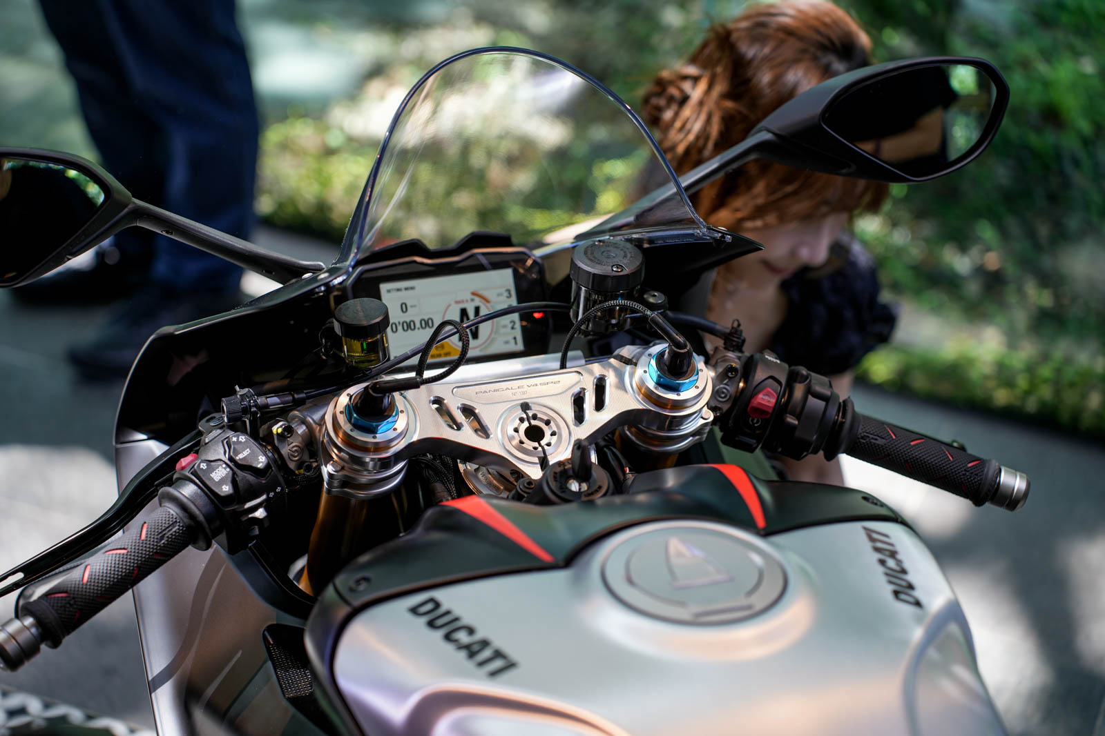 三角台上有專屬編號