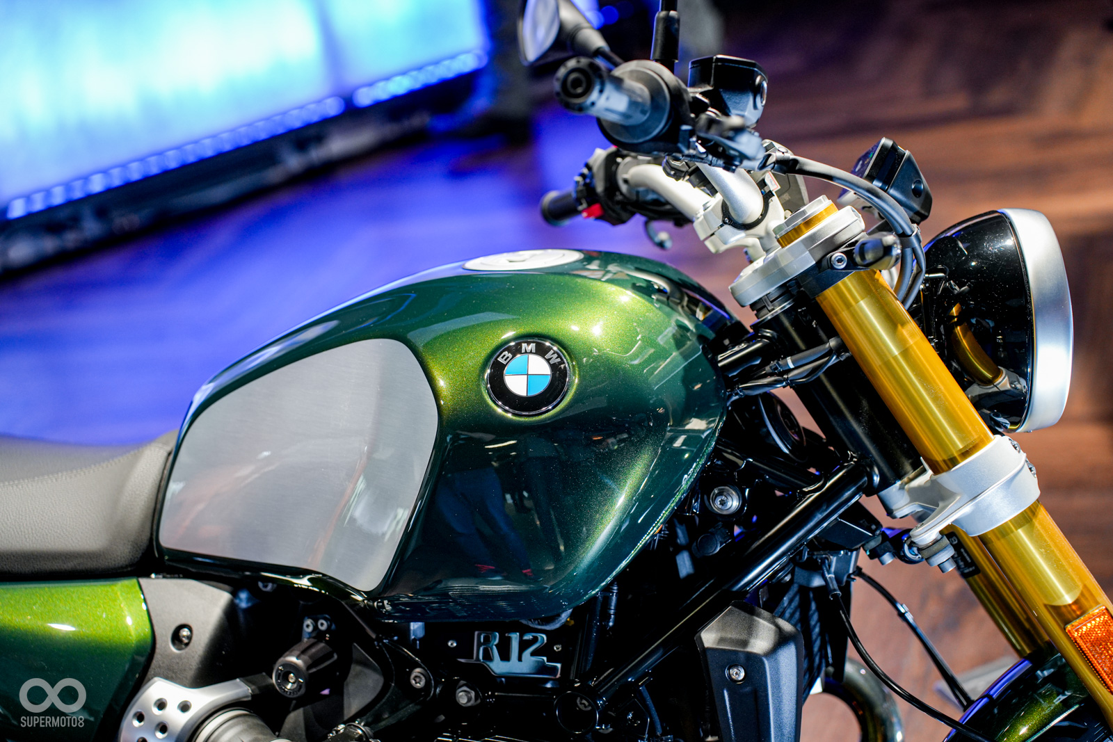 經典的圓燈、水平對臥引擎，加上新科技配備的點綴，讓R 12 nineT看起來更為精緻洗練！