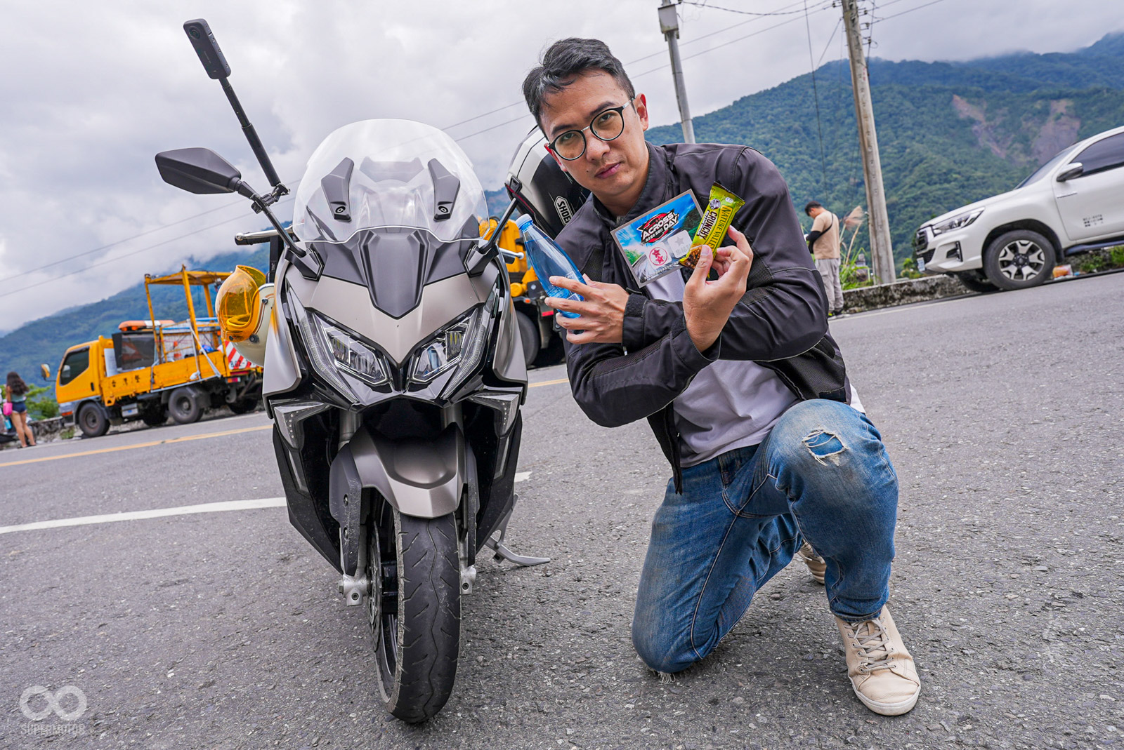 能量棒補給,讓車友可以有效補充體力