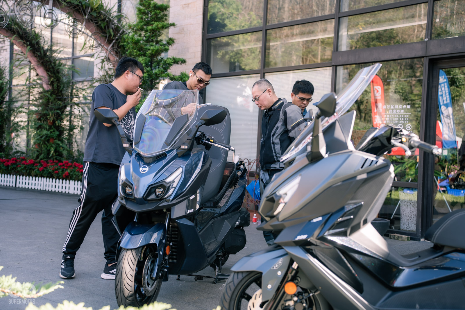 全新世代 CRUISYM 實車首發，吸引大量車主目光