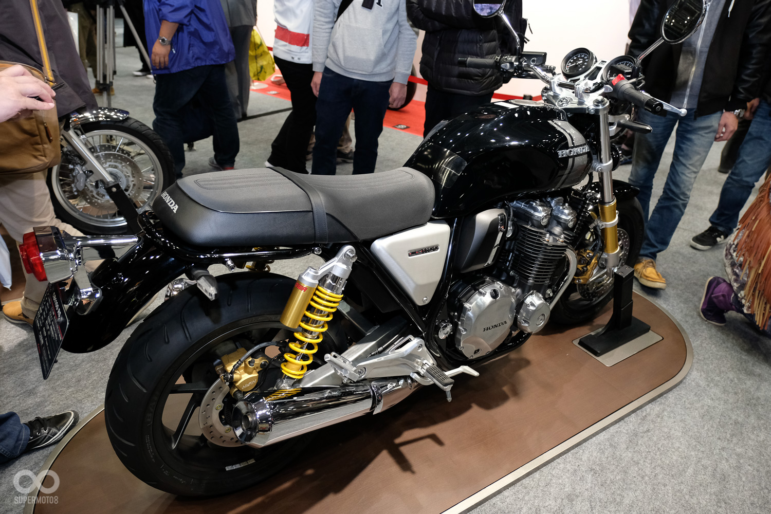 新款 CB1100 RS