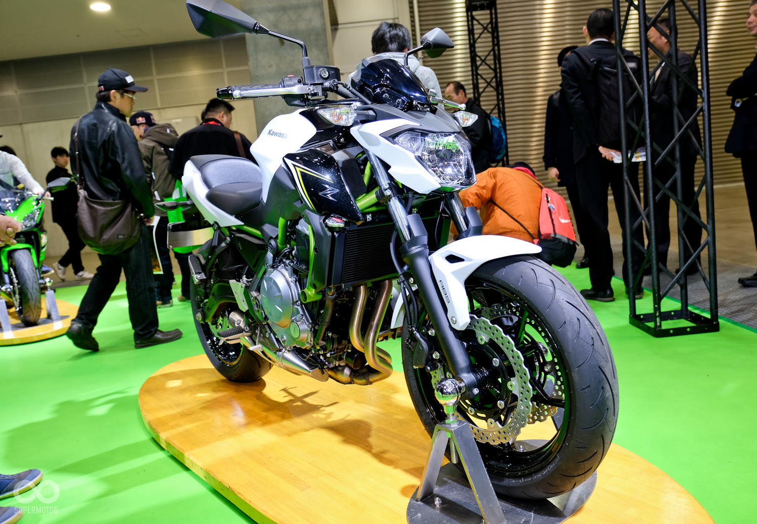 Z650雖然相較Z900有著規格上的差距，但新一代外型已經擺脫過去的平實感，將這輛更親民的通勤街車變得更加凶惡