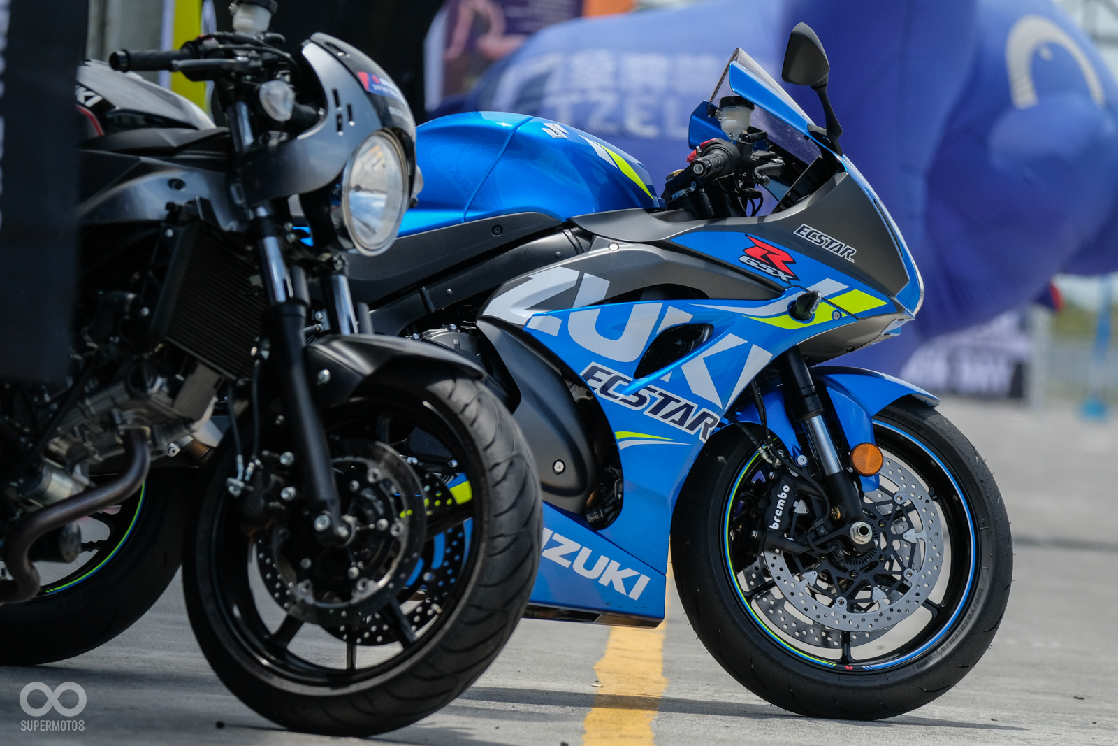 SV650X與全新MotoGP塗裝的大阿魯,兩款新車在現場也是非常的搶眼