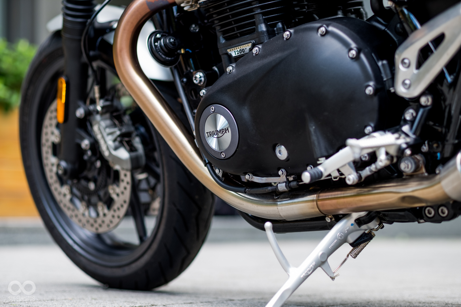 別被Speed Twin精緻的外觀給騙了，這車狂起來有著十足的猛勁