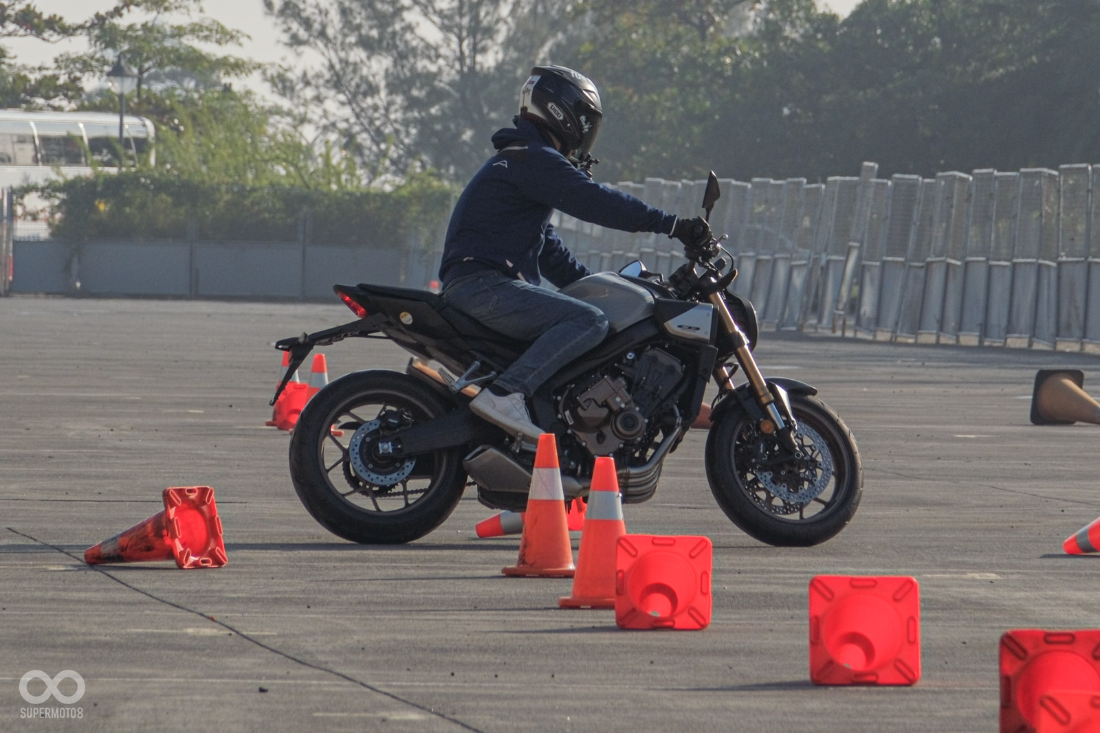 新手擔心離合器操控？那你一定要試試E-Clutch 