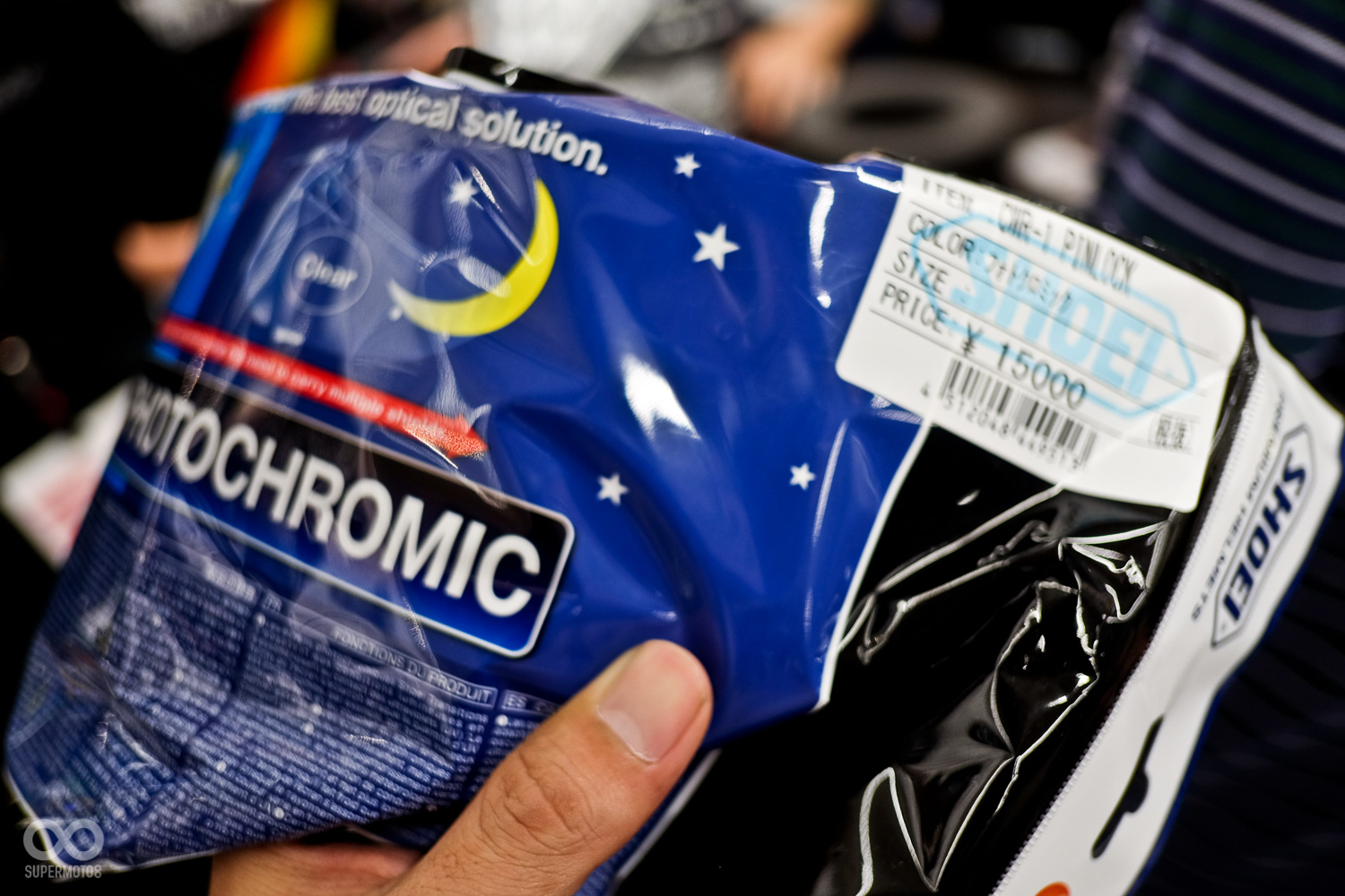 全視線鏡片售價約合五千台幣內