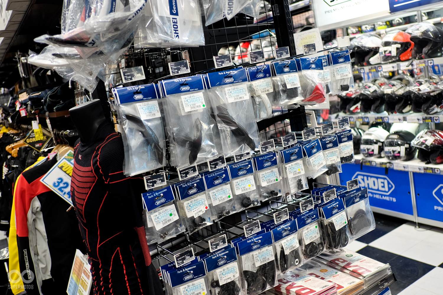 各種日系安全帽零件,在台灣要買這些東西是費時費力又得多花錢