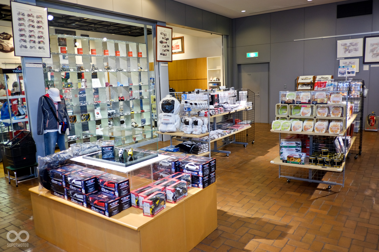 紀念品店有非常多精美小物，絕對可以滿載而歸