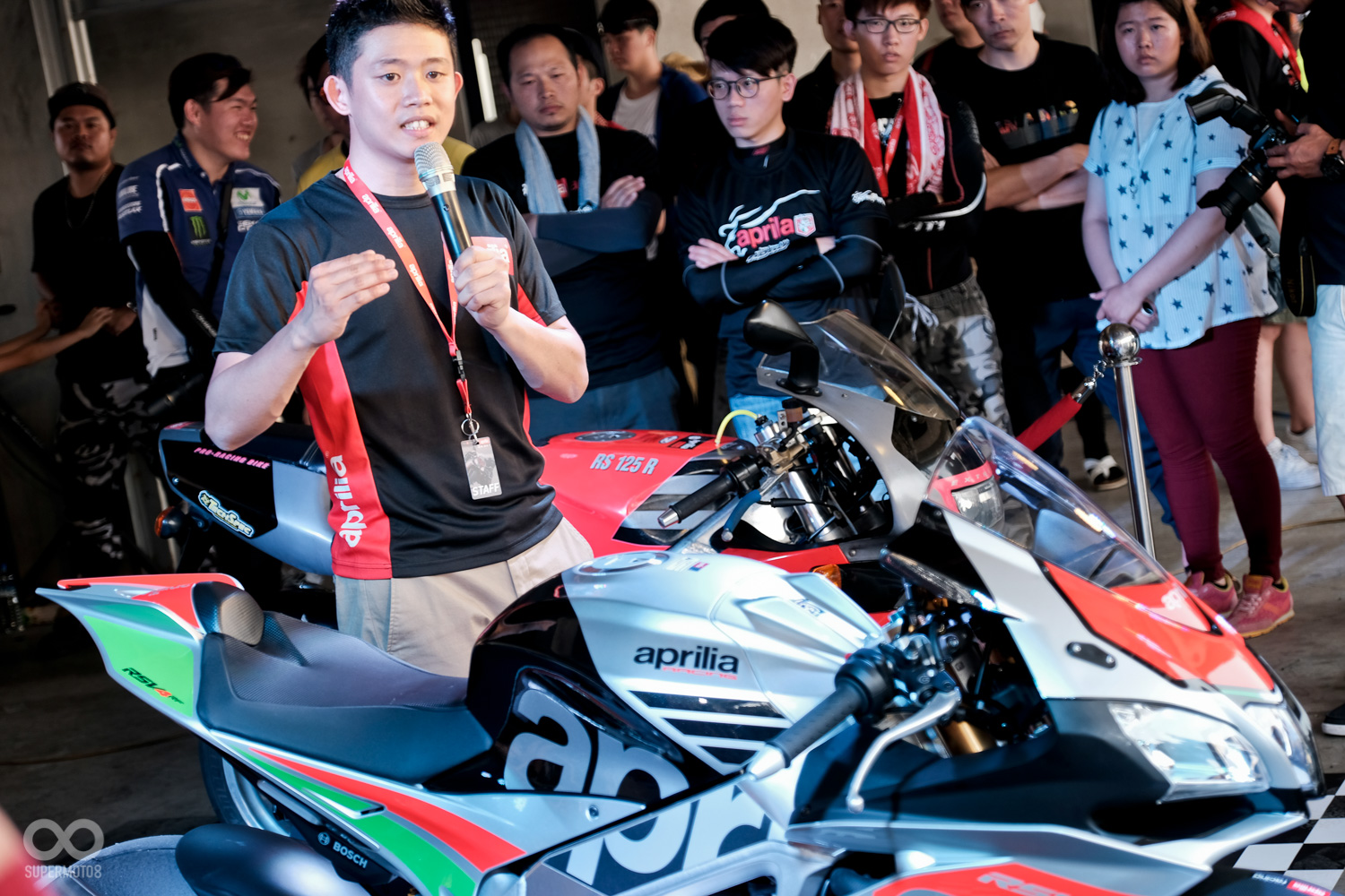 由摩托之星 王經理 為大家介紹 2017 RSV4 RF 進化重點