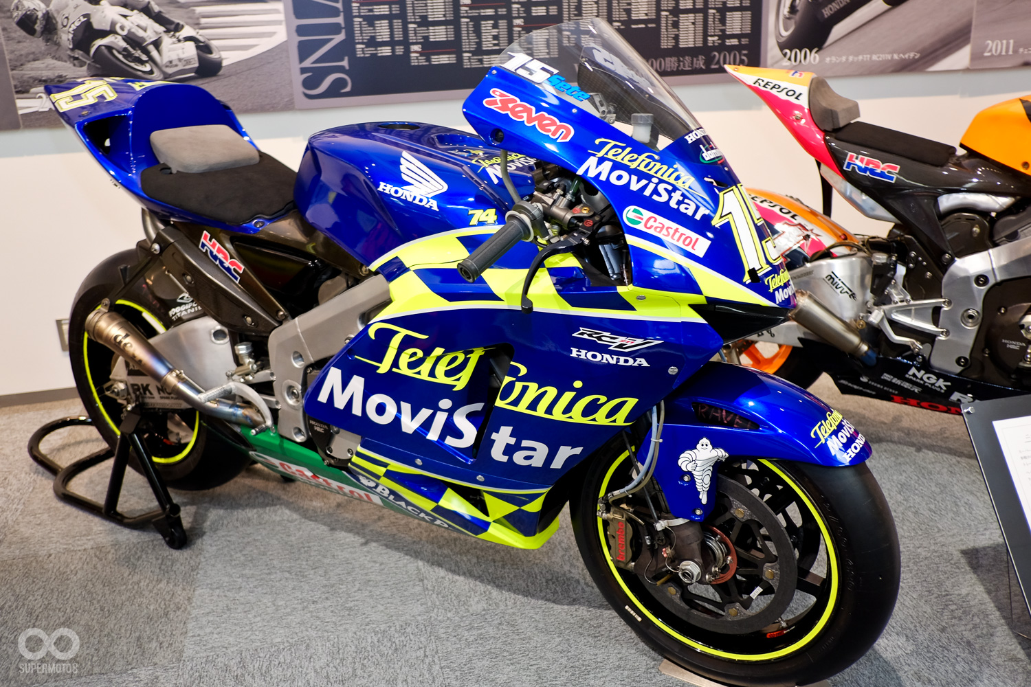 與Rossi 有短暫瑜亮情節的Sete Gibernau，也分別代表YAMAHA 與HONDA 的競爭