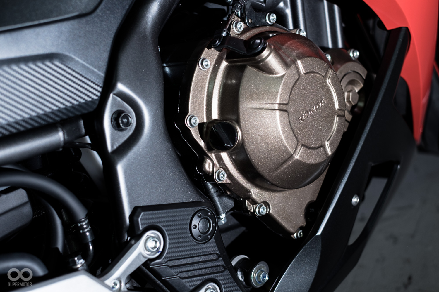 2016年的CBR500R在齒比的配置上也經過優化，擁有更好的動力傳遞