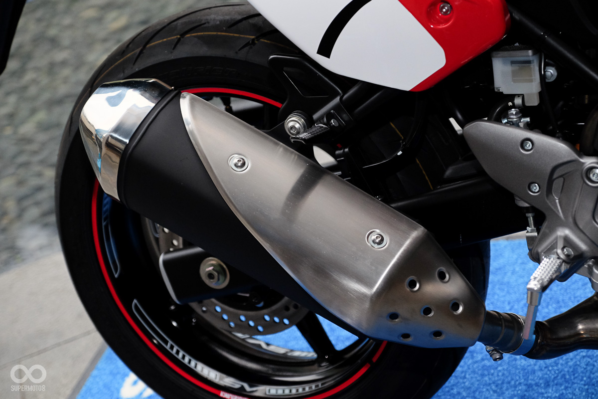 與前代相比,排氣管體積縮小不少,亦有防燙蓋設計,驗車不擔心