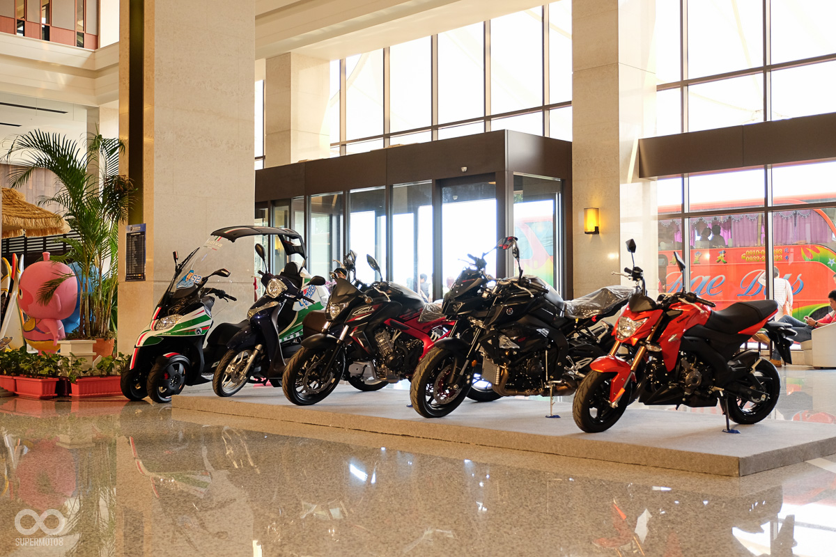 現場也展出了榮秋的熱銷車款,Z125、MT-10、CB650F與ADIVA的三輪車