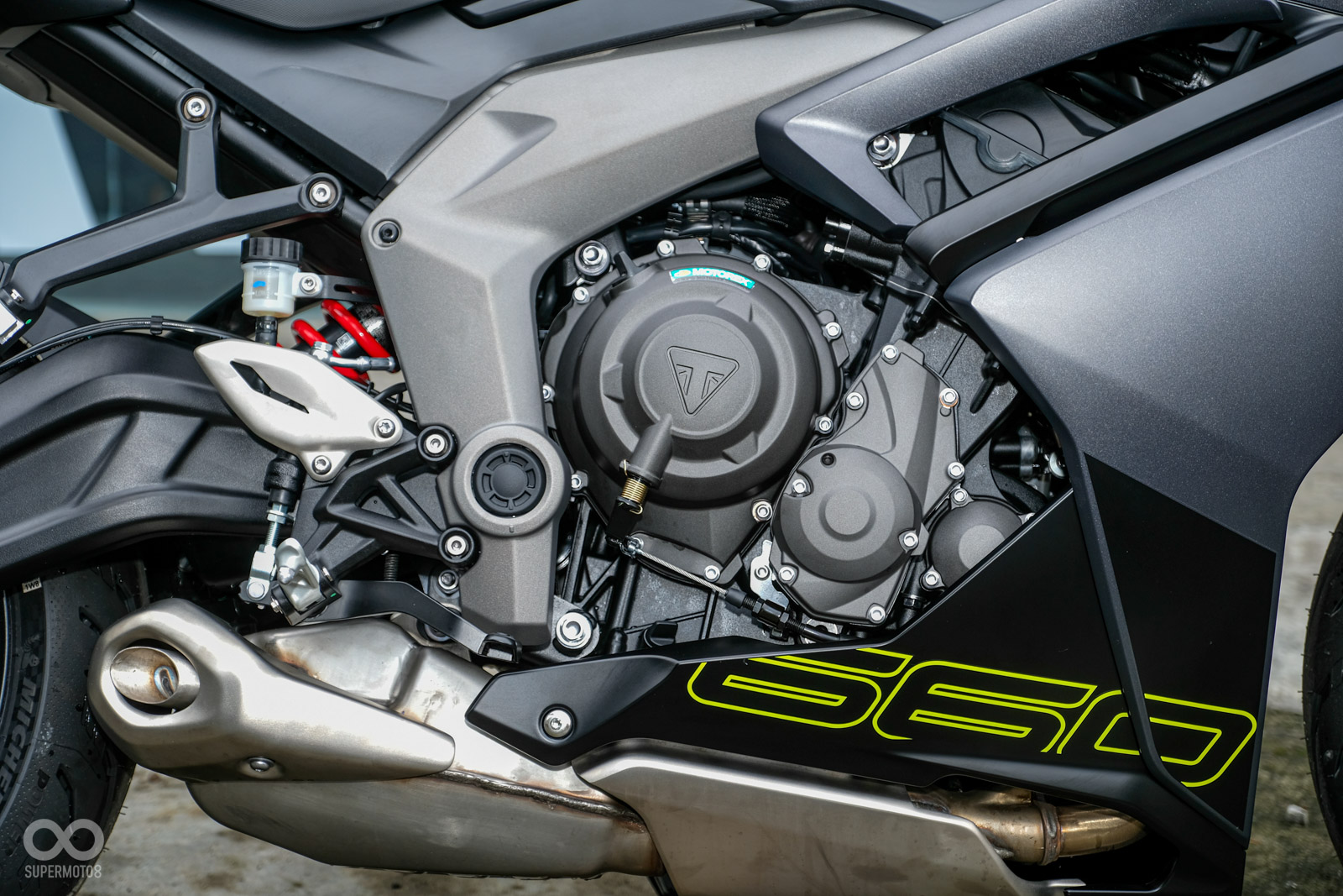 660 c.c. 三缸引擎經過肚內強化，在馬力和扭力表現都獲得提升