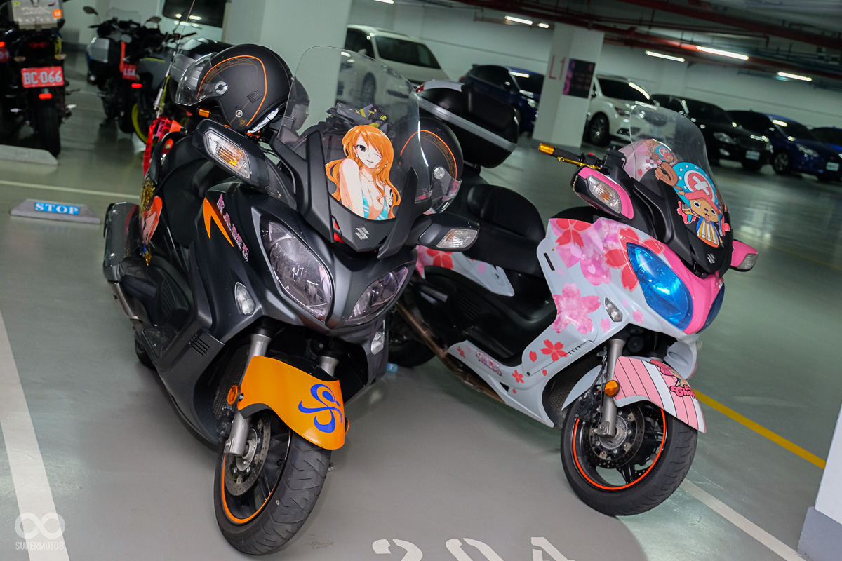 看來這兩位不單是車友,也都是海賊王的動漫同好